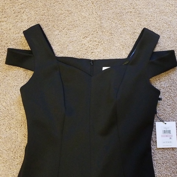 Calvin Klein Dresses & Skirts - Calvin Klein dress, size 6